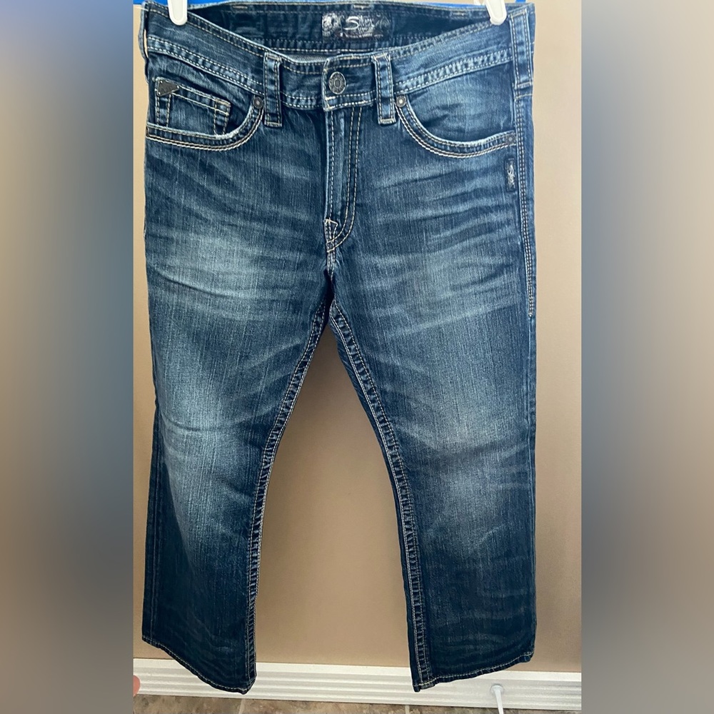Men’s Silver jeans, Zac style. Size wide 33 length 30. Excellent condition.